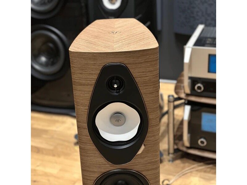 Sonus Faber Sonetto V G2 3-way Vented Floorstanding Speaker Pair - Image 8