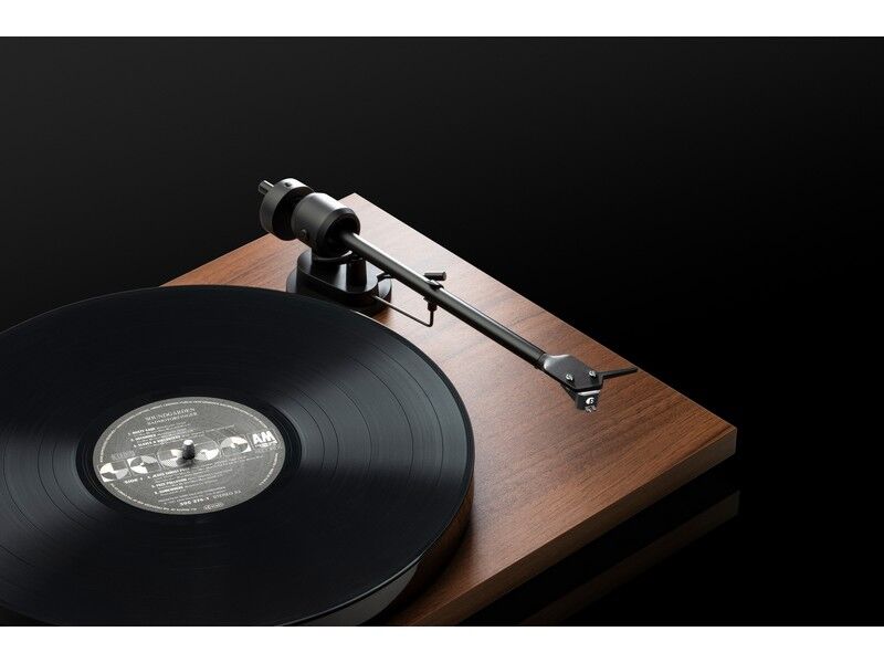 Pro-Ject E1 Turntable with Pick It MM E Cartridge - Image 6
