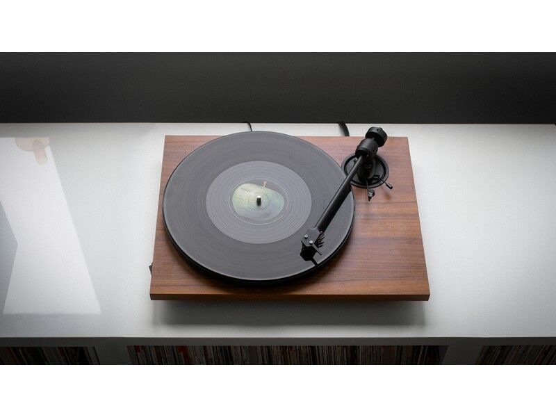 Pro-Ject E1 Turntable with Pick It MM E Cartridge - Image 5