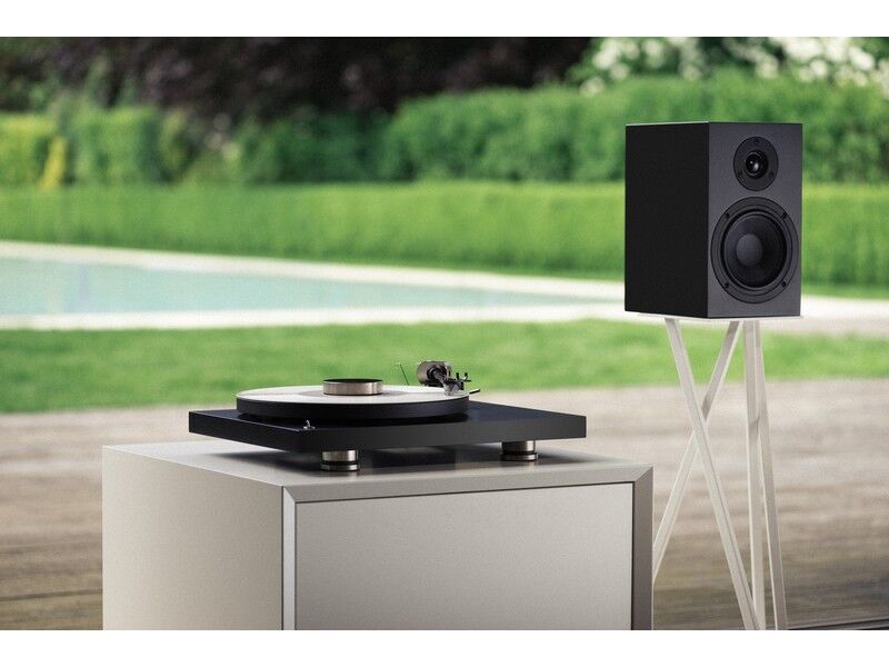 Pro-Ject Debut PRO B Turntable (Satin Black) with Pick It PRO Balanced Cartridge - Image 2