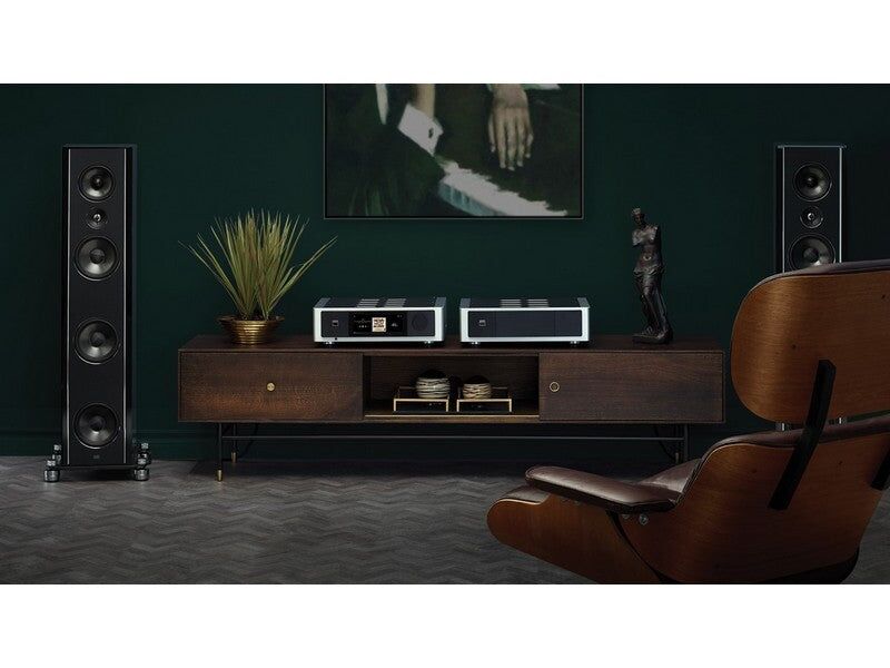 NAD Master Series NAD Master Series M66 BluOS Streaming DAC-Preamplifier - Image 2