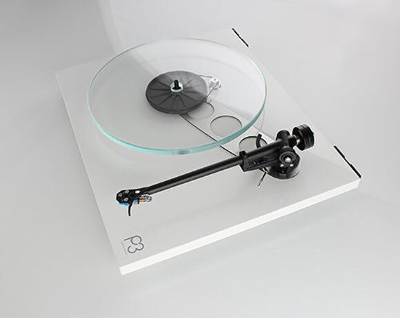 Rega Planar 3 Turntable Gloss White - Image 2