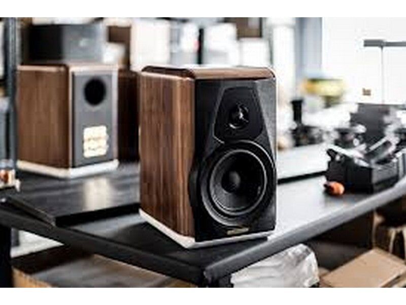 Sonus Faber Electa Amator III Speaker Pair Walnut - Image 8