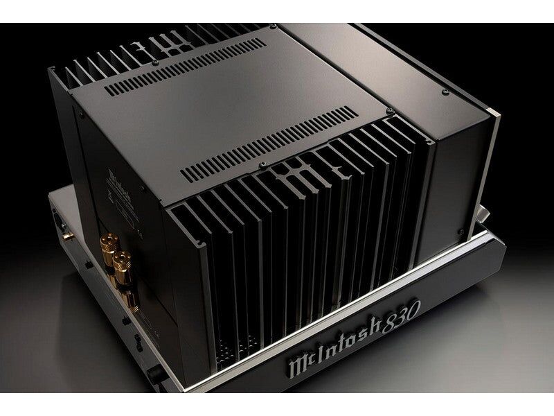 McIntosh MC830 1-Channel Solid State Amplifier - Image 9