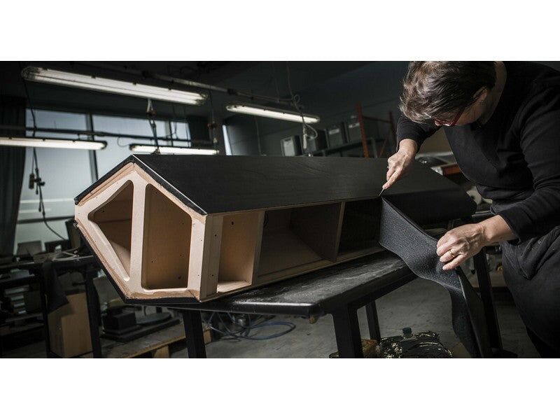 Sonus Faber Il Cremonese Floorstanding Loudspeakers Red - Image 10