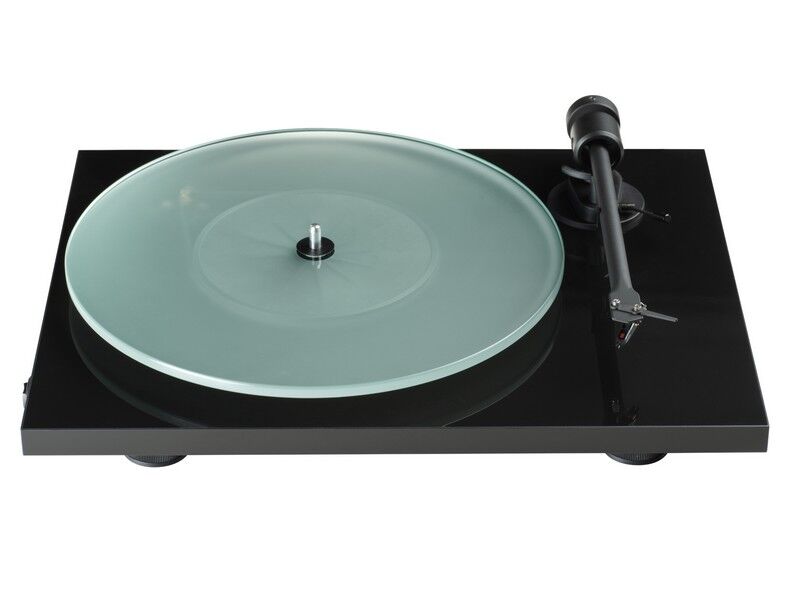 Pro-Ject T1 EVO Phono Turntable with Ortofon OM 10 Cartridge